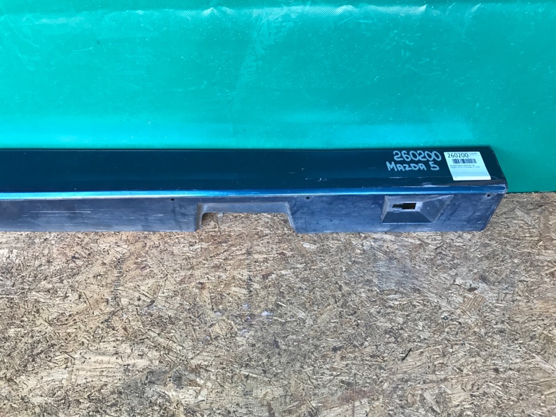 Накладка порога наружная левая 5 CR 05-10 2008 Минивен 2.3