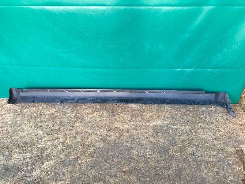 Накладка порога наружная правая JOURNEY 08-20 Внедорожник