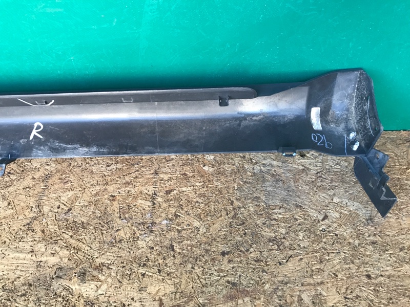 Накладка порога наружная правая JOURNEY 08-20 Внедорожник