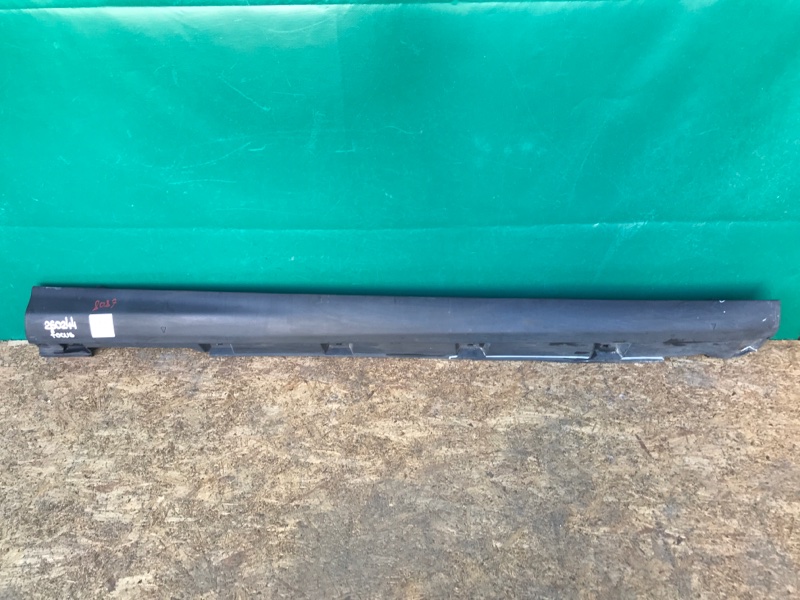 Накладка порога наружная правая FORD FOCUS 10-18 2014 Седан 2.0 XQDA CP9Z-5810176-B Б/У