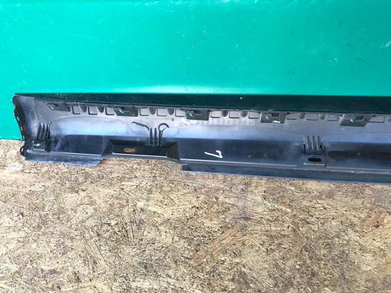 Накладка порога наружная левая PASSAT CC 12-18 2014 Седан 2.0 CCTA