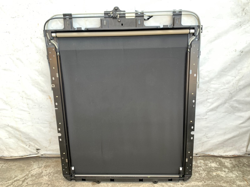 Шторка крыши (люка) QX60/JX35 12-20