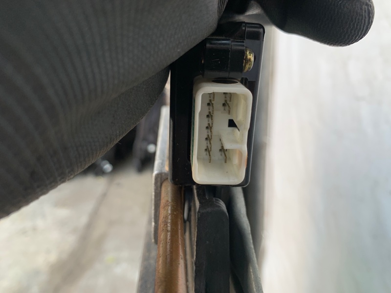 Люк LS430 00-06 2000 UCF30L 4.3 3UZFE