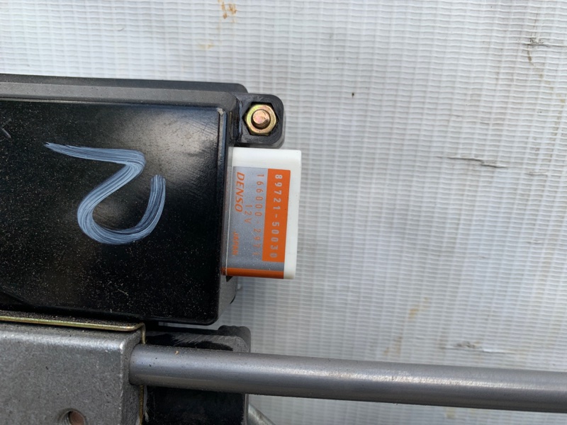 Люк LS430 00-06 2004 UCF30L 4.3 3UZFE