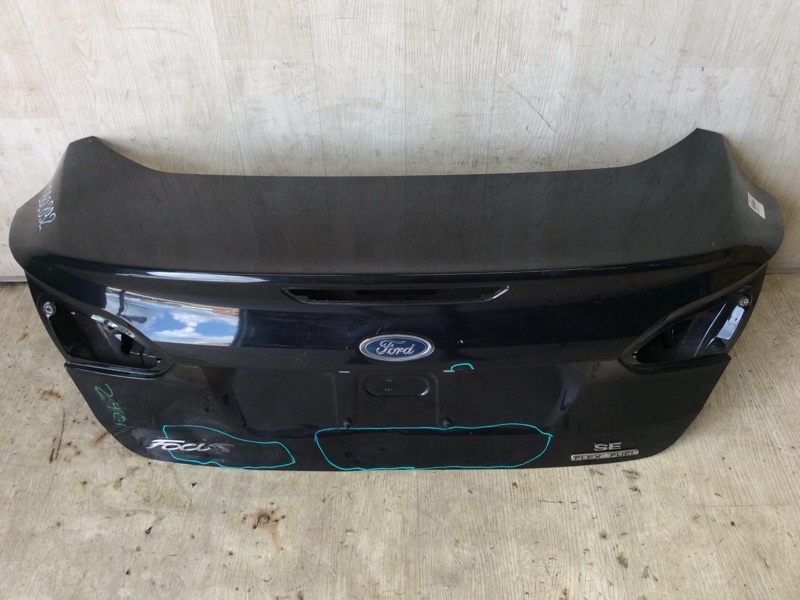 Крышка багажника FORD FOCUS 10-18 2016 MK3 2.0 C20HDEX F1EZ-5440110-A Б/У