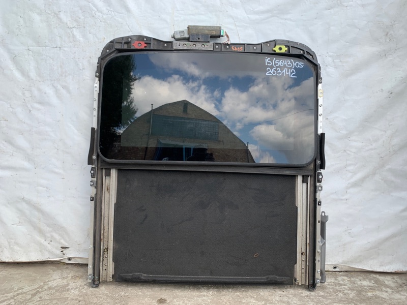 Люк LEXUS IS300 99-05 2000 JCE10L 3.0 2JZGE 63201-53010 Б/У