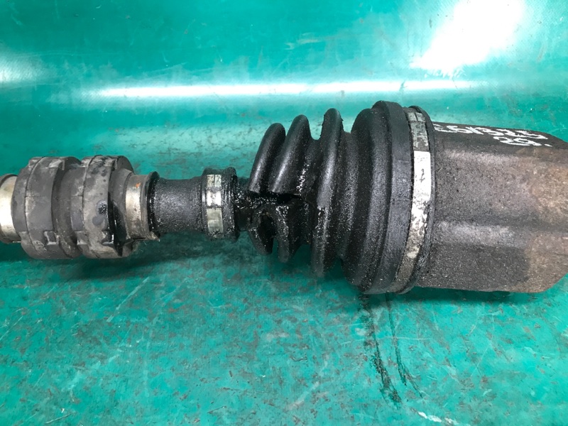 Привод передний левый I35 00-04 2004 Седан 3.5 VQ35DE