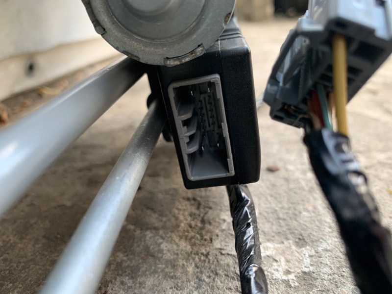 Стекло панорамной крыши RDX 19- 2021 2.0