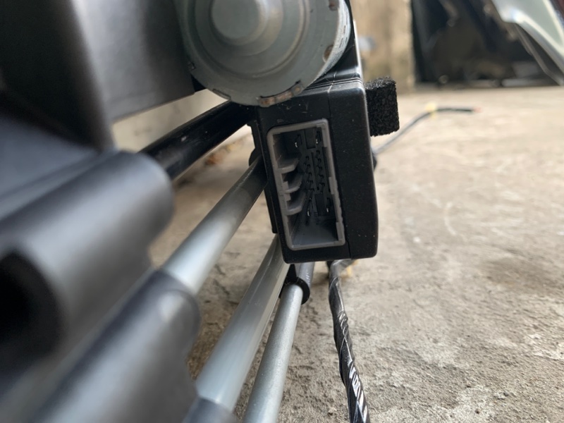 Стекло панорамной крыши RDX 19- 2021 2.0