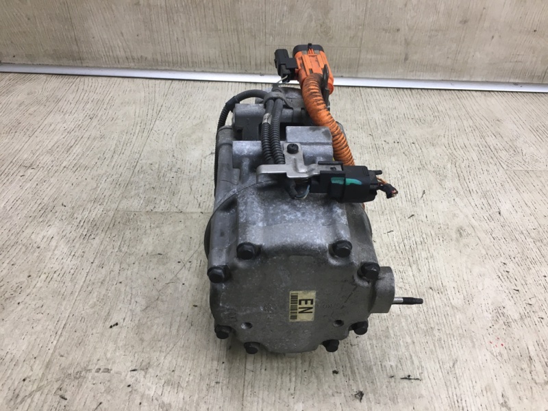 Компрессор кондиционера SONATA YF 10-14 2012 Седан 2.4 G4KK Компрессор кондиционера SONATA YF 10-14 2012 Седан 2.4 G4KK