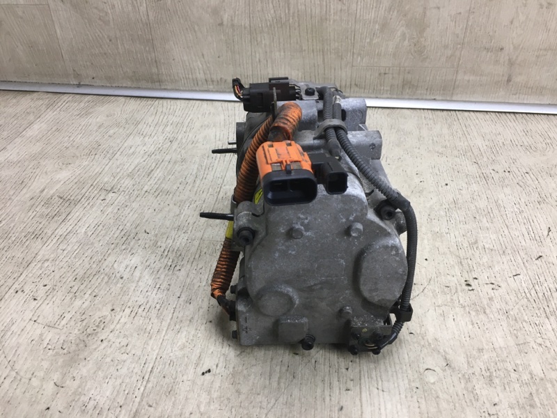 Компрессор кондиционера SONATA YF 10-14 2012 Седан 2.4 G4KK Компрессор кондиционера SONATA YF 10-14 2012 Седан 2.4 G4KK