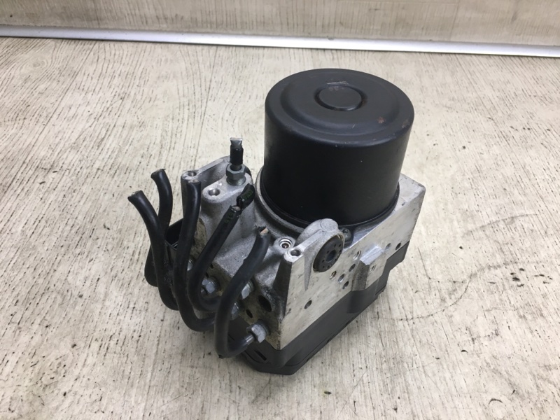 Блок ABS LS430 00-06 Блок ABS LS430 00-06