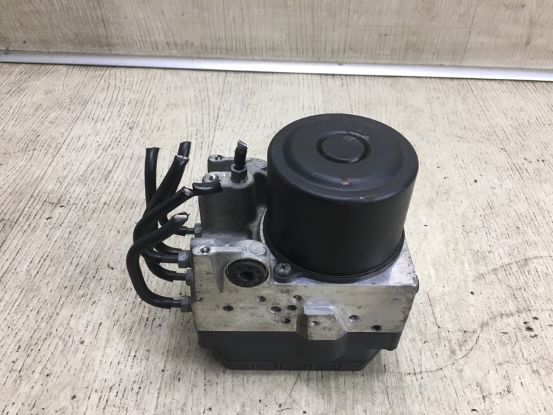 Блок ABS LEXUS LS430 00-06 Блок ABS LEXUS LS430 00-06