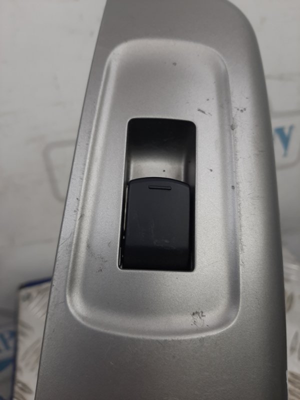 Кнопка стеклоподъемника задняя левая FORESTER SH 07-12