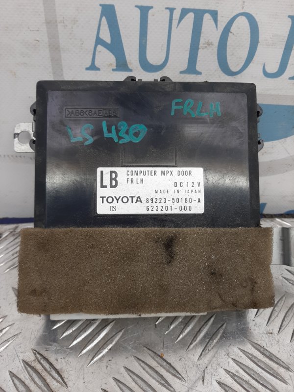 Блок управления дверей передний левый LS430 00-06