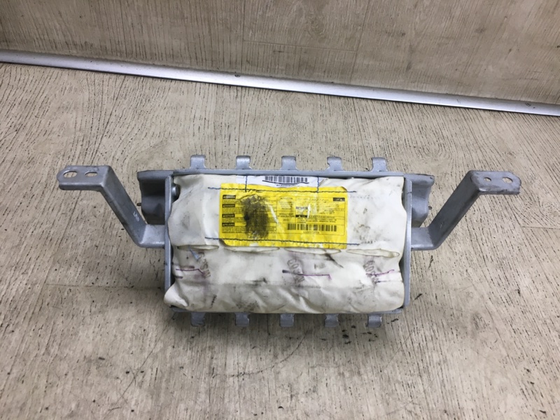 Подушка безопасности пассажира TOYOTA VENZA 09-16 739600T010 Б/У