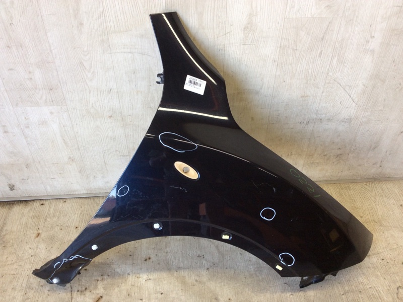 Крыло переднее правое NISSAN JUKE 10-19 2011 1.6 MR16DDT F31001KAMA Б/У