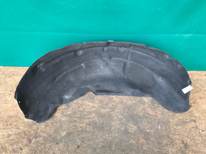 Подкрылок задний левый AUDI Q7 05-15 Подкрылок задний левый AUDI Q7 05-15