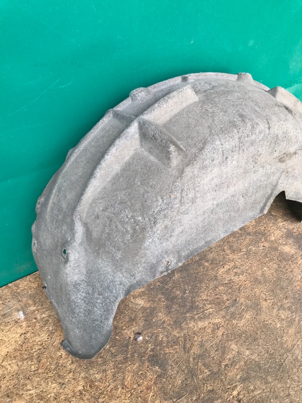 Подкрылок задний левый Q7 05-15 Подкрылок задний левый Q7 05-15