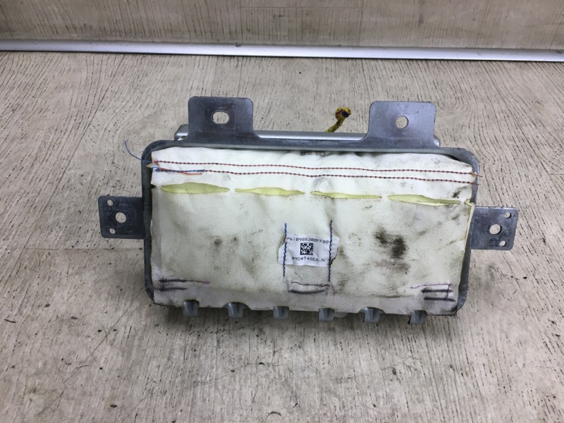 Подушка безопасности пассажира KIA SORENTO XM 09-14 2011 Внедорожник 2.4 84530-1U500 Б/У