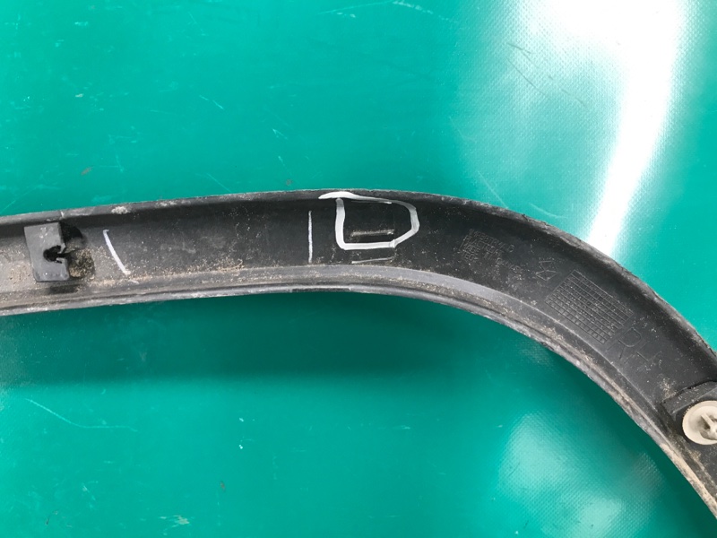 Накладка крыла (расширитель арки) передняя правая GRAND CHEROKEE 11-22 Накладка крыла (расширитель арки) передняя правая GRAND CHEROKEE 11-22