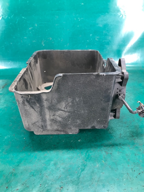 Полка аккумулятора MDX (YD3) 13-21 Внедорожник