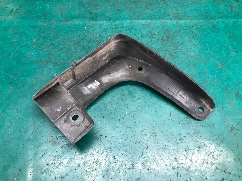 Брызговик передний левый HYUNDAI ELANTRA MD 10-15 Брызговик передний левый HYUNDAI ELANTRA MD 10-15