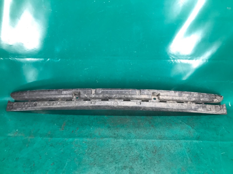 Запчасть наполнитель бампера передний JEEP COMPASS 06-16 68109872AA Б/У Наполнитель бампера передний JEEP COMPASS 06-16 68109872AA Б/У