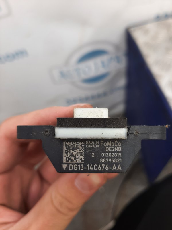 Датчик удара левый FORD EXPLORER 10-20