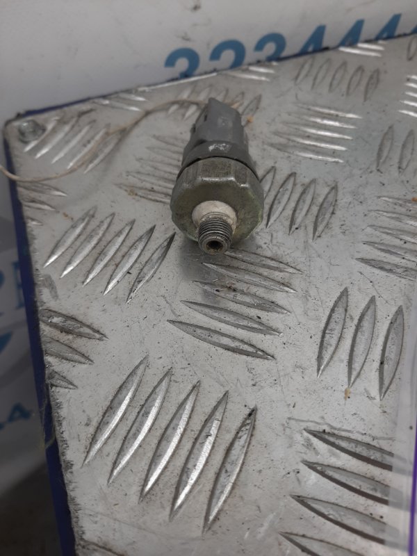 Датчик давления масла ДВС QASHQAI 07-14 Датчик давления масла ДВС QASHQAI 07-14