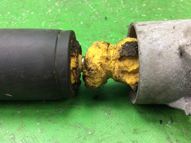 Амортизатор задний FORD FIESTA 08-17 1.6 C16HDEX