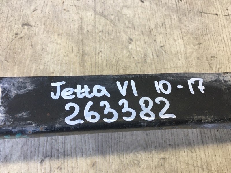 Балка задней подвески JETTA USA 10-17 2011 2.5