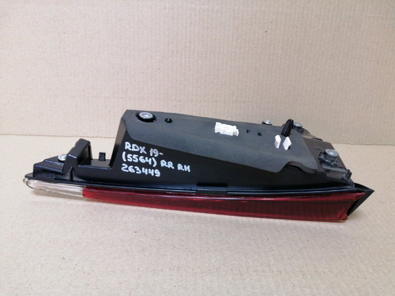 Фонарь внутренний задний правый RDX 19- 2021 2.0 Фонарь внутренний задний правый RDX 19- 2021 2.0