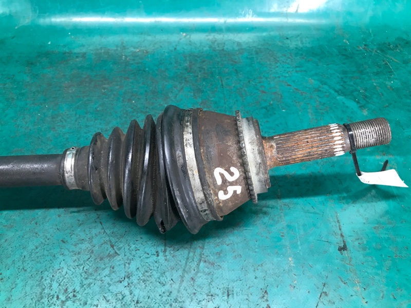 Привод передний правый OUTLANDER 03-07 2002 Внедорожник 2.4 4G64