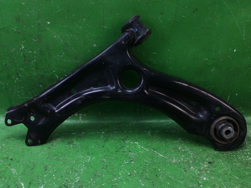 Рычаг передней подвески нижний передний левый VOLKSWAGEN JETTA USA 10-17 2011 Седан CBTA 2.5L 5C0 407 151 B Б/У