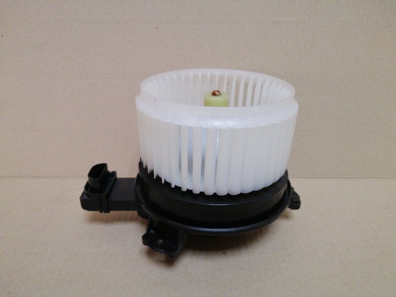 Запчасть моторчик печки ACURA RDX 19- 2021 2.0 79310-TJB-A41 Б/У Моторчик печки ACURA RDX 19- 2021 2.0 79310-TJB-A41 Б/У