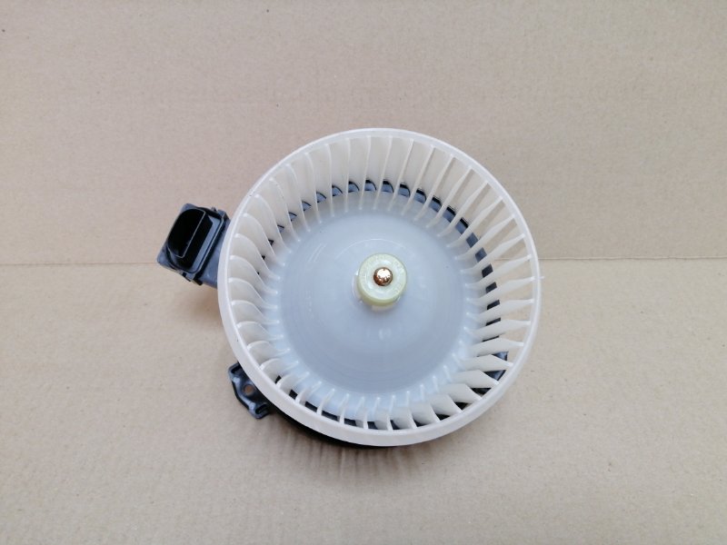 Моторчик печки RDX 19- 2021 2.0 Моторчик печки RDX 19- 2021 2.0