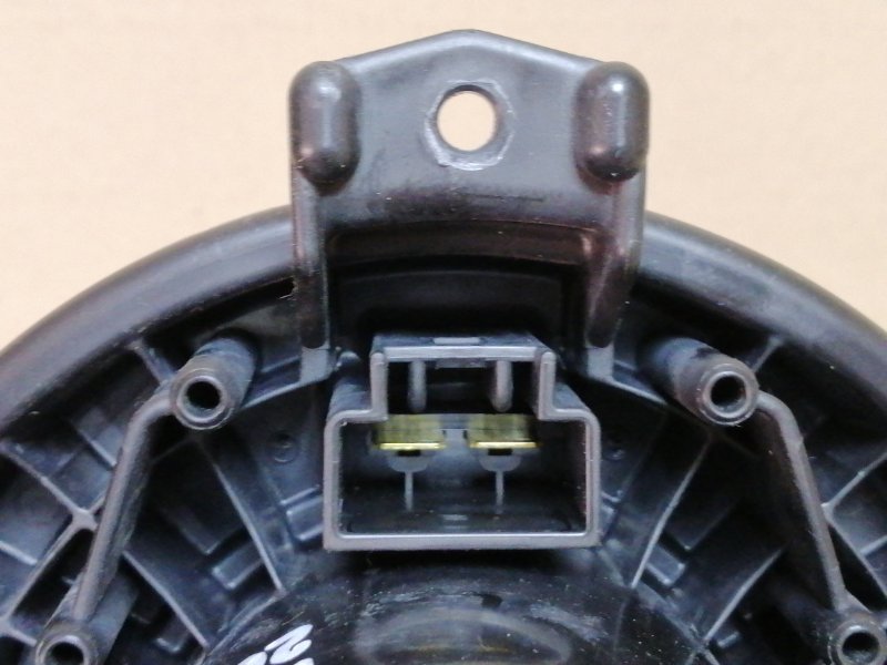 Моторчик печки RDX 19- 2021 2.0 Моторчик печки RDX 19- 2021 2.0