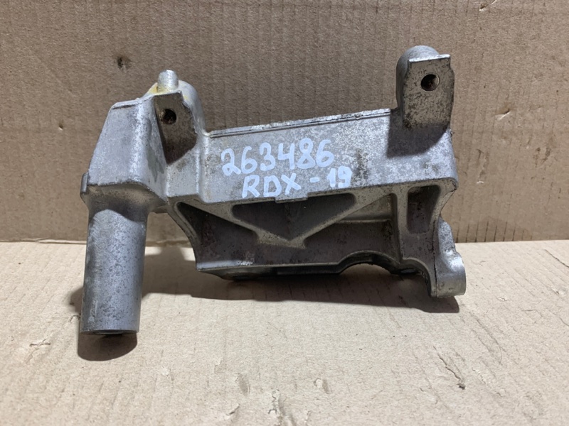 Запчасть кронштейн компрессора кондиционера ACURA RDX 19- 2021 2.0 38930-RPY-E01 Б/У Кронштейн компрессора кондиционера ACURA RDX 19- 2021 2.0 38930-RPY-E01 Б/У