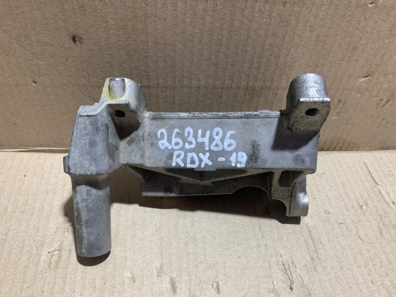 Кронштейн компрессора кондиционера RDX 19- 2021 2.0 Кронштейн компрессора кондиционера RDX 19- 2021 2.0