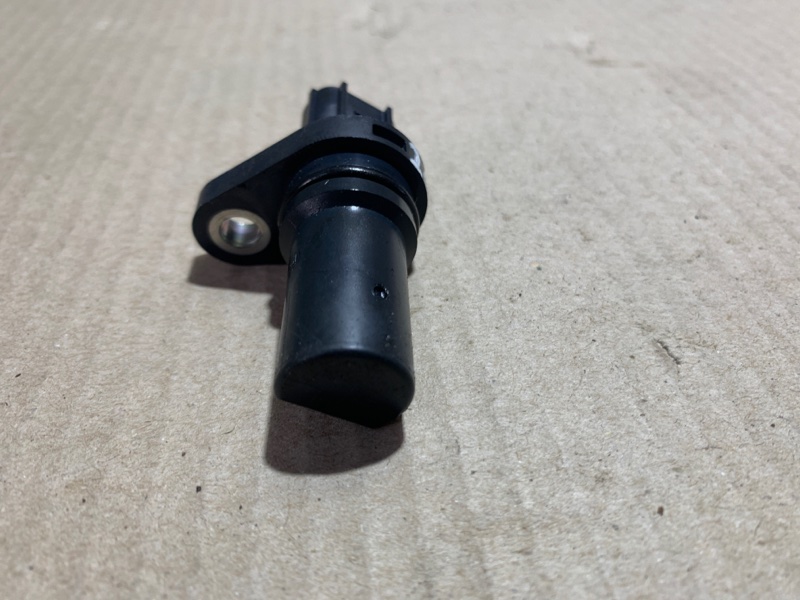 Датчик положения коленвала RDX 19- 2021 2.0 Датчик положения коленвала RDX 19- 2021 2.0