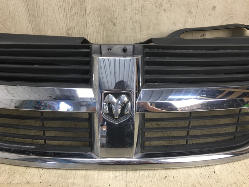 Решетка радиатора JOURNEY 08-20 2010 3.5 EGF