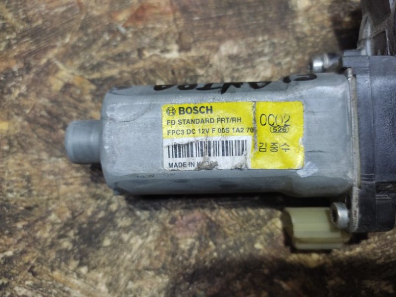 Моторчик стеклоподъемника передний правый HYUNDAI ELANTRA HD 06-11 Универсал 2.0 G4GC