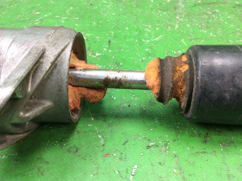 Амортизатор задний JETTA 05-10 2007 Седан 2.5