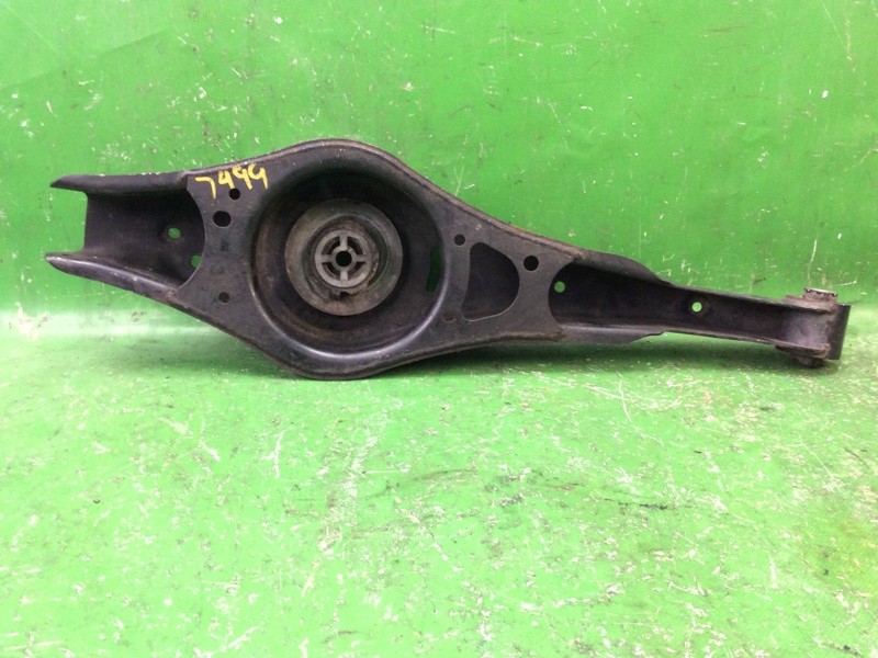 Рычаг задней подвески поперечный нижний задний VOLKSWAGEN JETTA 05-10 2007 Седан 2.5 1K0 505 311 AB Б/У