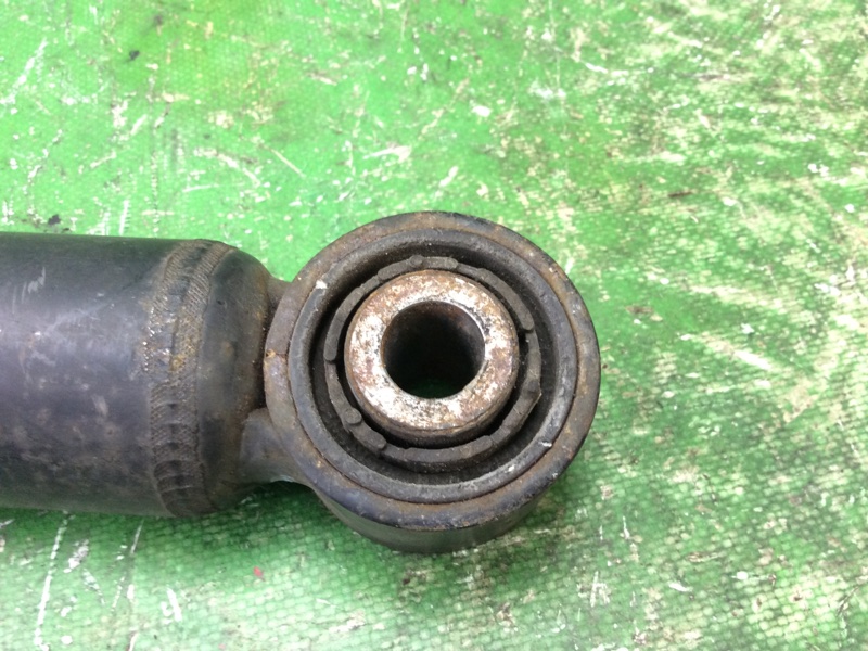 Амортизатор задний JETTA 05-10 2007 Седан 2.5