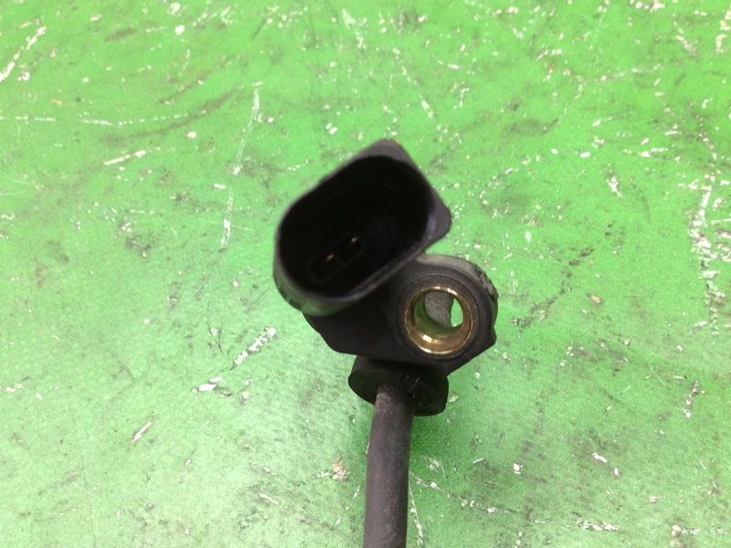 Датчик ABS задний правый JETTA 05-10 2007 Седан 2.5