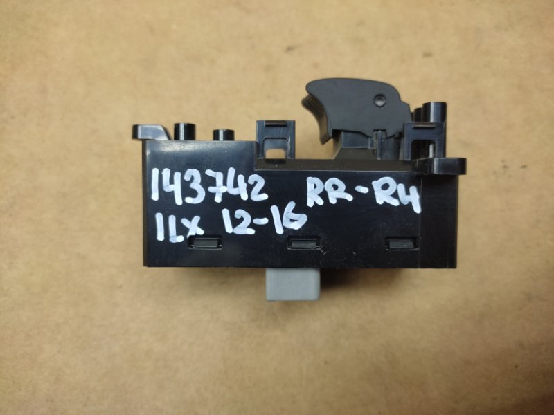 Кнопка стеклоподъемника ILX 12-16 2015 Седан 2.0
