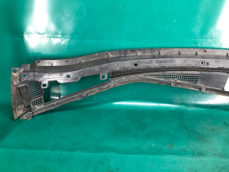 Пластик под лобовое стекло / Жабо SENTRA B17 12-21 2014 Седан 1.8