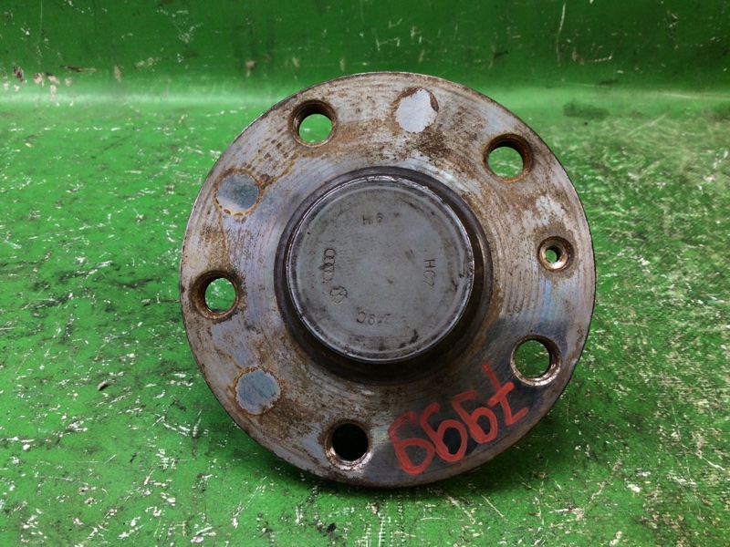 Ступица задняя VOLKSWAGEN JETTA 05-10 2007 Седан 2.5 1T0598611B Б/У